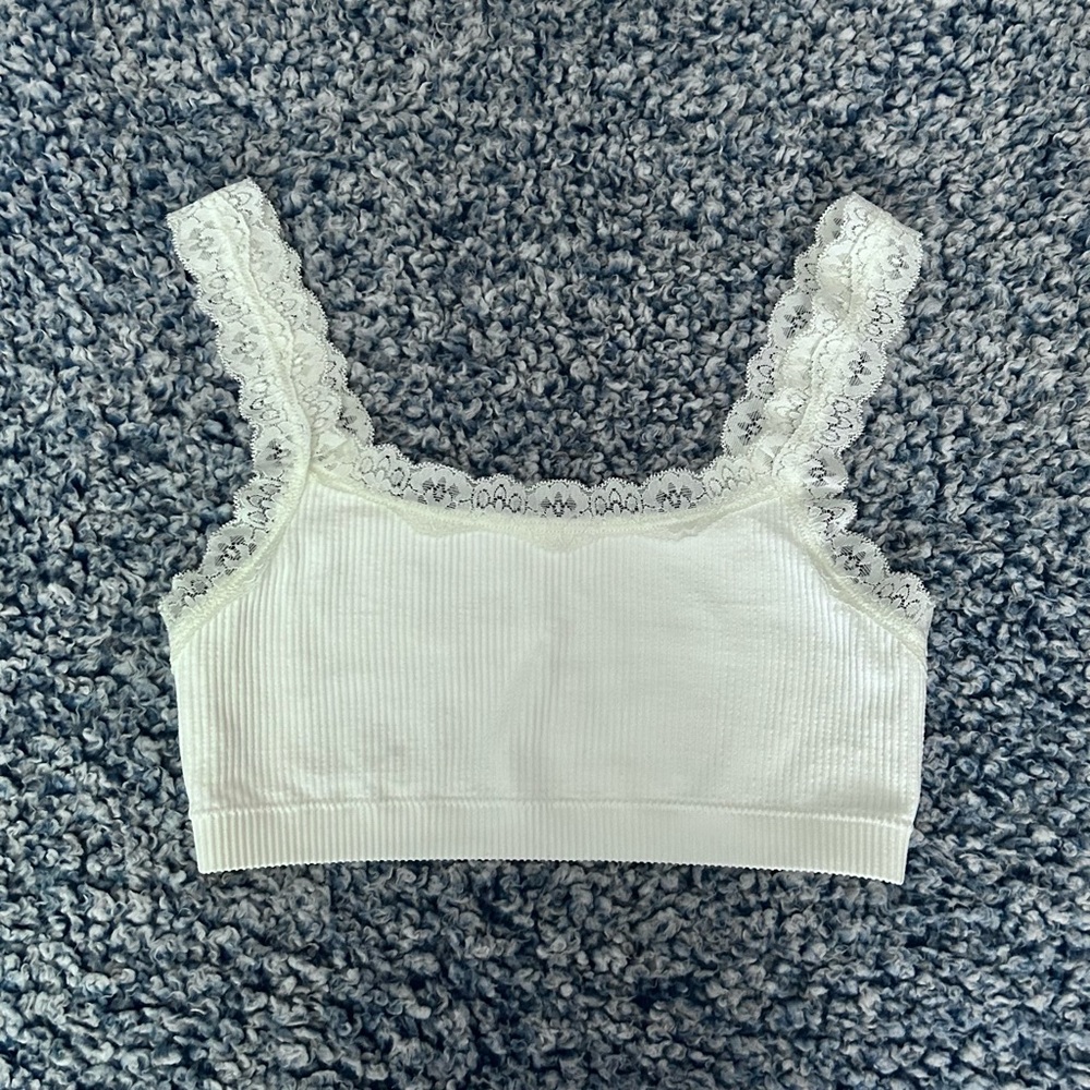 Garage white lace cami
